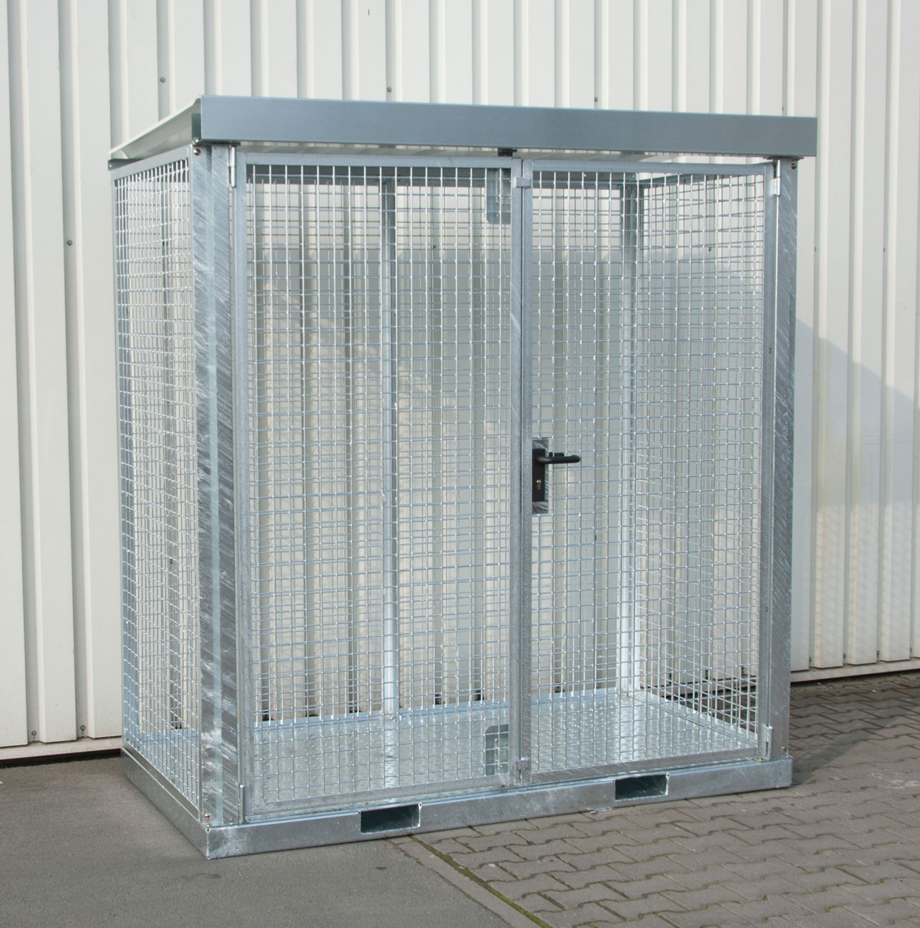 Zu unserem Bauer Gasflaschen-Container