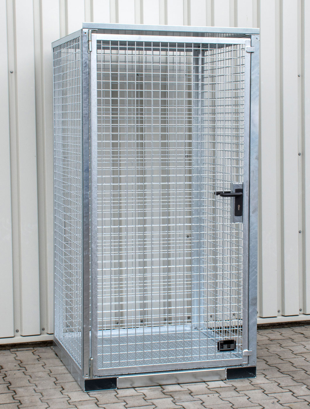 Bauer Gasflaschen-Container Stahl GFC-E|T M0 Gasflaschenlager für 16 Flaschen Ø 230 mm - Tränenblechboden - Stahl verzinkt (BA-4477-14-2000-7) Bild-01