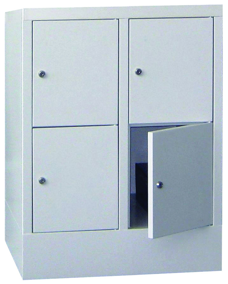 Pavoy Schließfachschrank mit Sockel und Vollblechtüren 855 x 600 x 500 mm - 2 x 2 Fächer mit Drehriegel - RAL 7035 Wertfachschrank Stahl Fachbreite 300 mm | 4 Fächer - Korpus lichtgrau | Türen lichtgrau (PA-61213-223-002-735) Bild-01