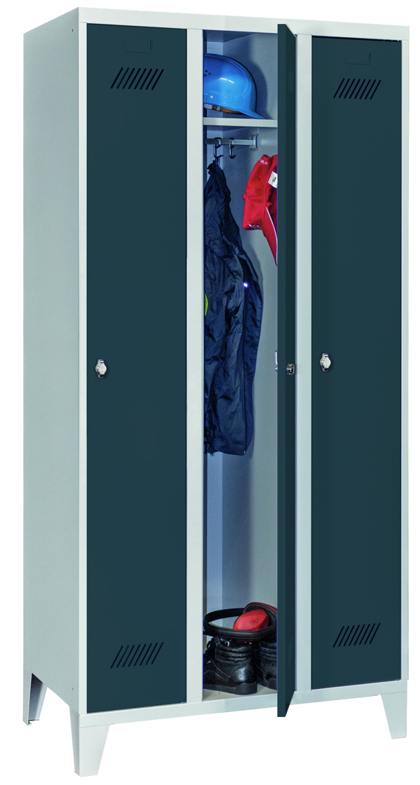Pavoy Spind mit Füßen 1850 x 900 x 500 mm - 3 Abteile mit Drehriegel - RAL 7035 | 7016 Garderobenschrank Stahl Fachbreite 300 mm mit Hutboden und Kleiderstange - Korpus lichtgrau | Türen anthrazitgrau (PA-60201-313-032-735716) Bild-01