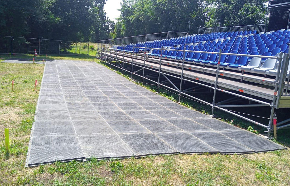 Zu unseren Bodenschutzmatten