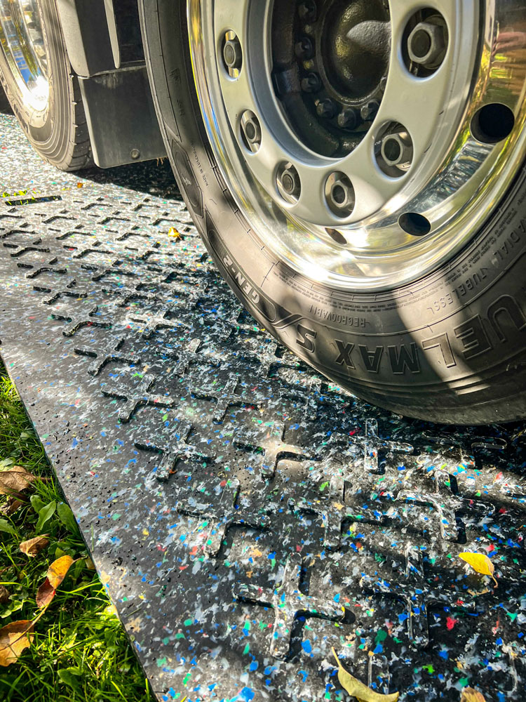 Zu unseren Fahrplatten